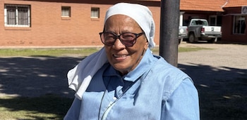 La monja Theresa Varela llegó a la Argentina después de vivir en Portugal, Italia, Estados Unidos y Brasil por tareas religiosas y sociales Foto: Gabriela Semmartin