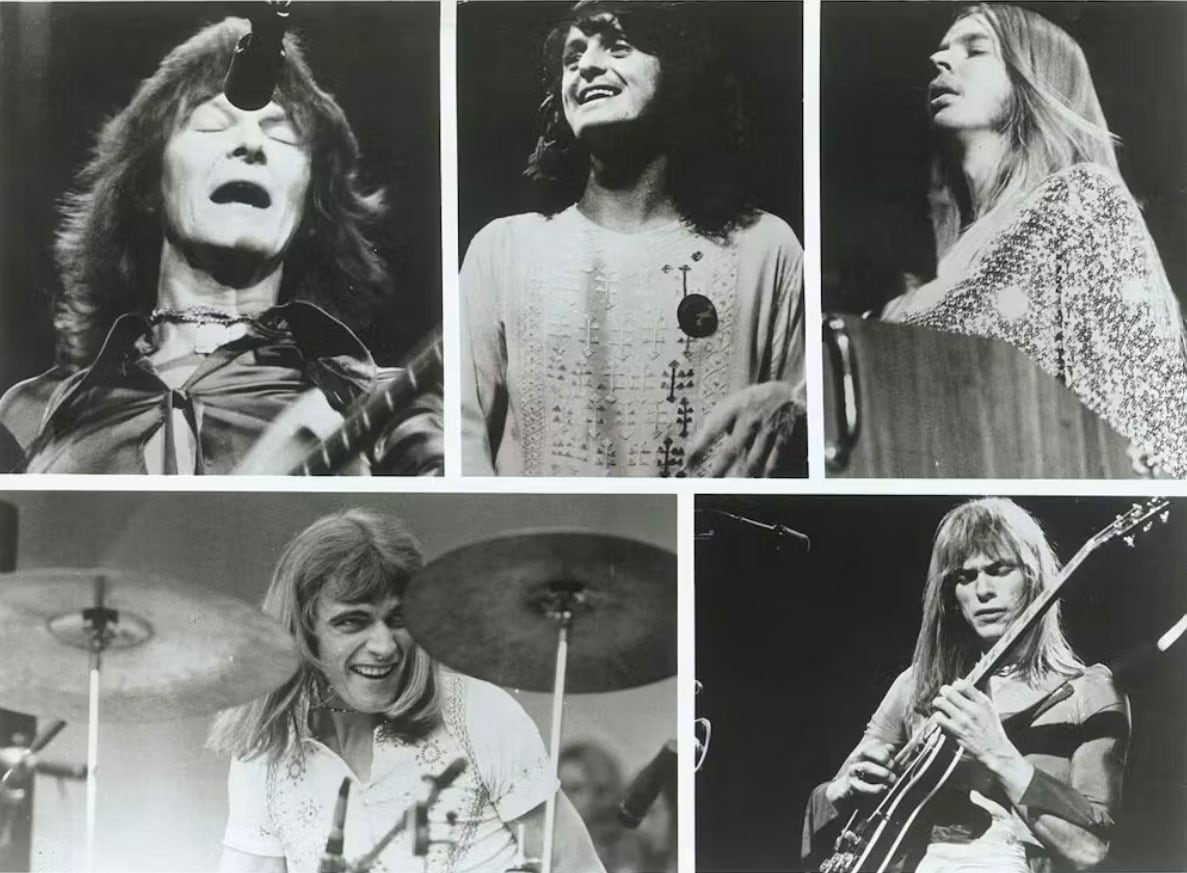 Foto de prensa de la banda Yes de 1973. De izquierda a derecha y de arriba a abajo, Chris Squire, Jon Anderson, Rick Wakeman, Alan White y Steve Howe (Atlantic Records)