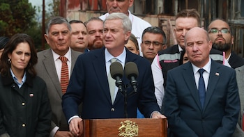 Chile: el gobierno de Kast negocia con la oposición para aprobar su Plan de Reconstrucción