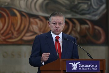 Arturo Zaldívar extendió sus felicitaciones