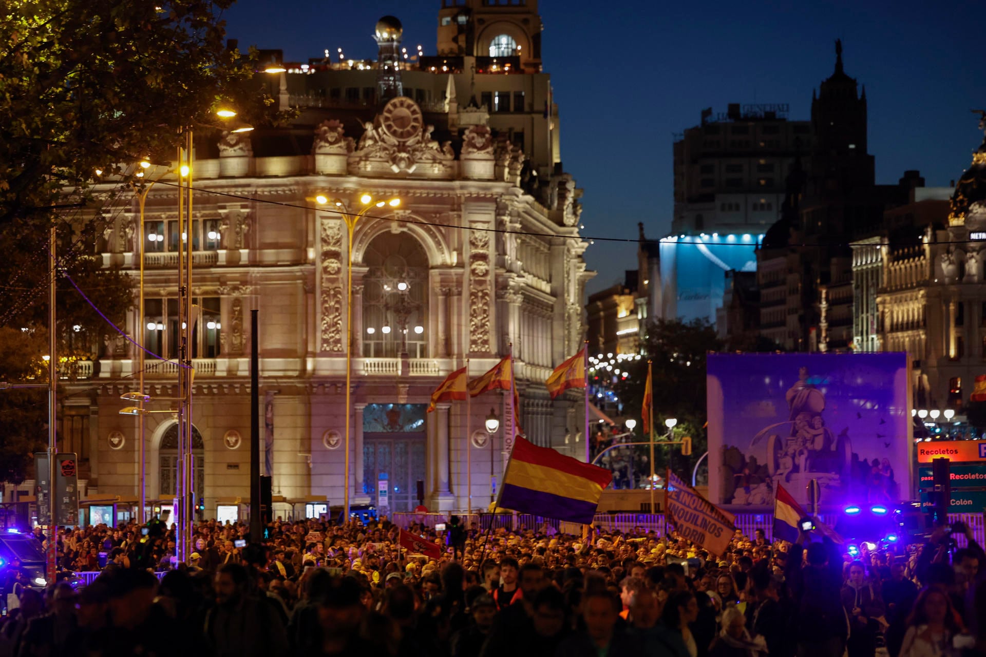 Una marcha recorre Madrid para recordar a Maricarmen. (EFE/ Víctor Lerena)