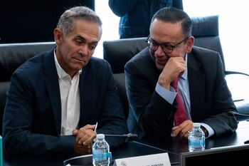 El senador volvió a sus