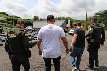 Dos hombres enfrentan cargos por