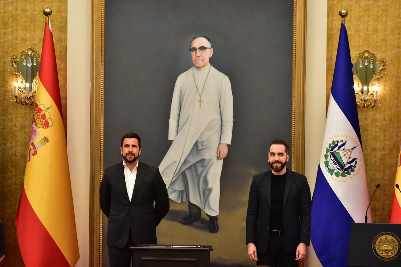 La inversión de COX contempla inversiones en baterías, generación a gas natural, plantas solares, agua potable y saneamiento. (Infobae Centroamérica/Emerson Del Cid)