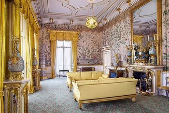 La apertura incluye recorridos por