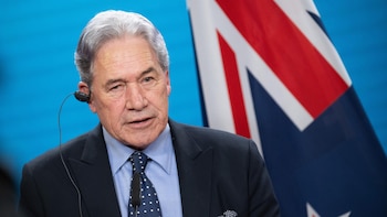 Nueva Zelanda amplía su lista