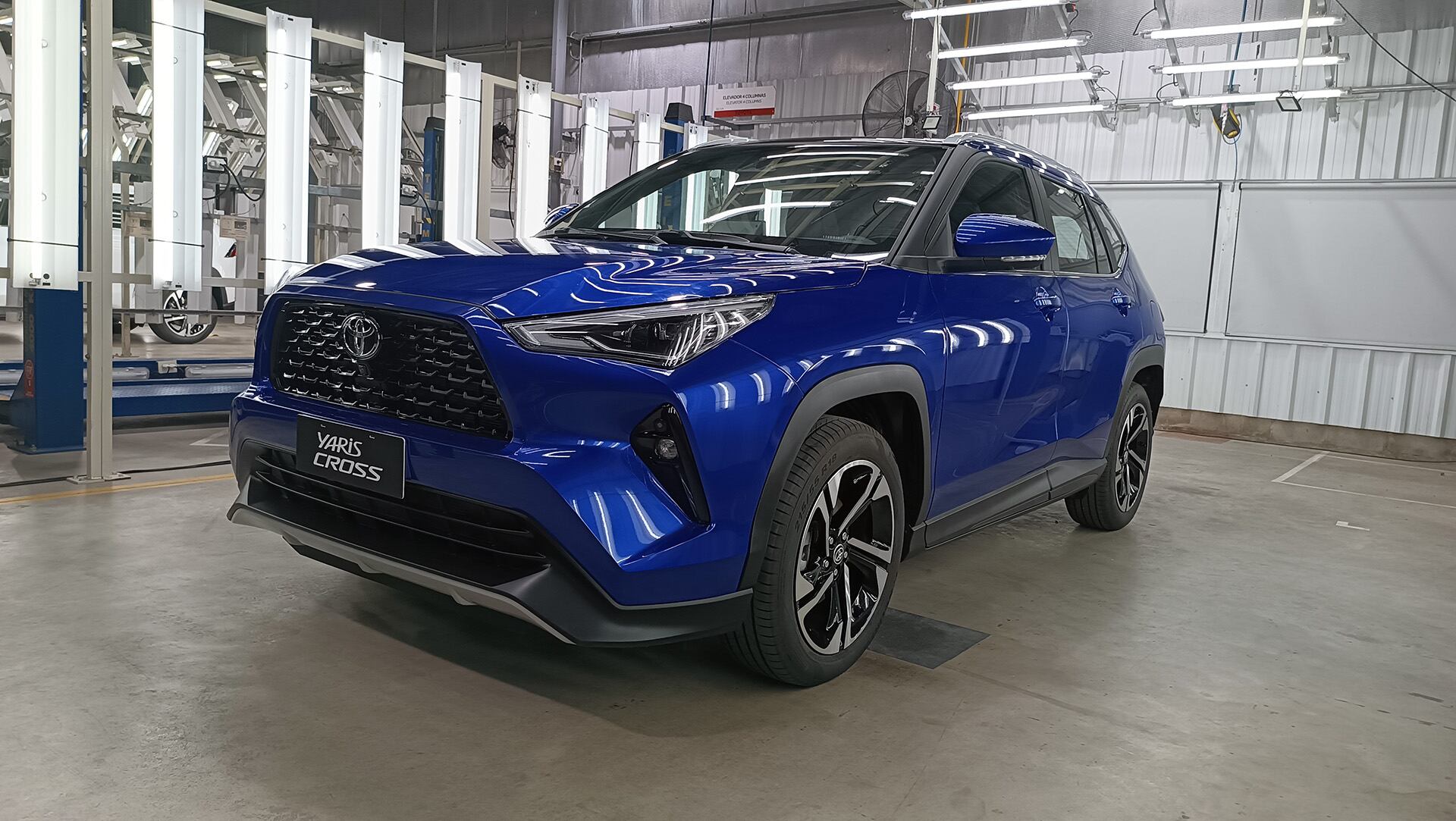 El Toyota Yaris Cross se ofrecerá en 5 versiones, con 2 híbridas de distinto equipamiento