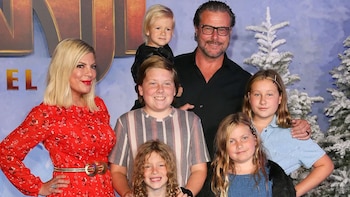 Tori Spelling accidente de tráfico con sus cuatro hijos