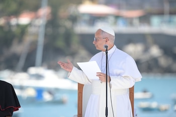 La ayuda institucional la llevó de beneficiaria a voluntaria explicó la colombiana al sumo pontifice - crédito
Alejandro Barrosa / ACFI - Europa Press