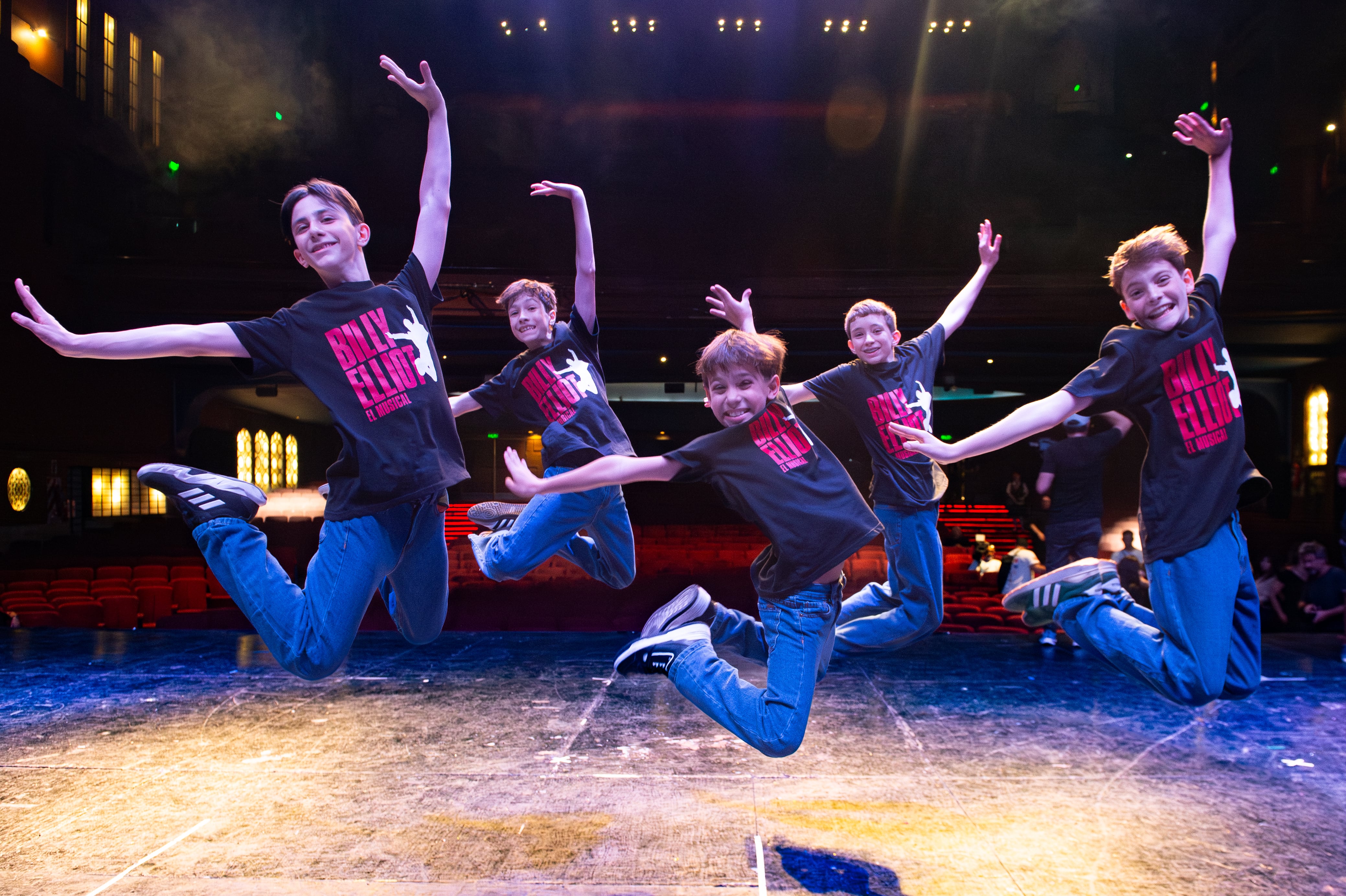 El musical Billy Elliot estrena en mayo en Argentina con un elenco de talentos infantiles y adultos, apostando por la emoción y la excelencia artística Foto: Jaime Olivos