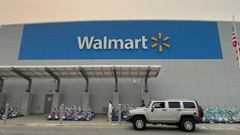 Walmart desacelera sus ventas en EE.UU. y anunció rebajas en 11.000 productos