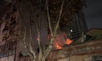 Las llamas se desataron en Av.