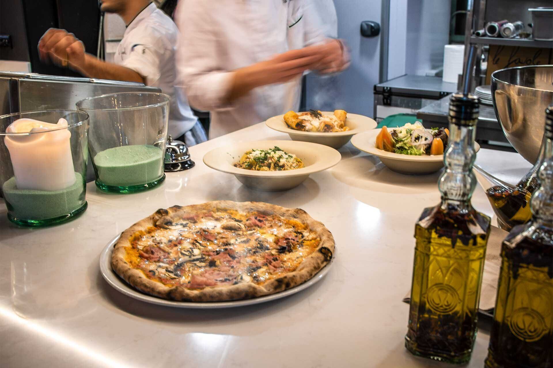 Platos del restaurante Le Favola, en Valencia (Facebook)