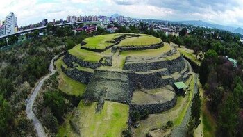 La Zona arqueológica de Cuicuilco