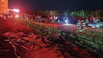 Tres muertos y una niña en grave estado tras un choque fatal entre una camioneta y un camión en Tucumán