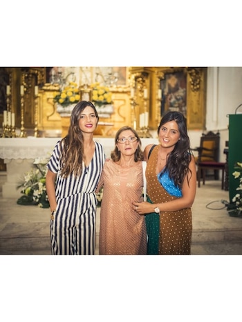 Sara Carbonero junto a su madre y su hermana en una imagen de archivo (Instagram / @saracarbonero)