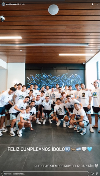 El regalo del plantel de la Selección a Lionel Messi en su cumpleaños
