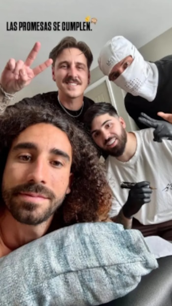 Cucurella se tatúa la cara de Luis de la Fuente (imagen del Instagram del futbolista)