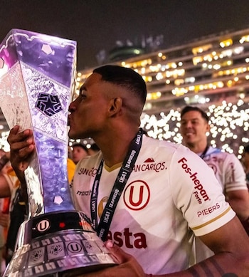 José Carabalí salió campeón nacional con Universitario el 2025. - créditos: Difusión