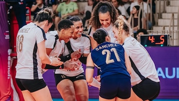 A qué hora juega Alianza