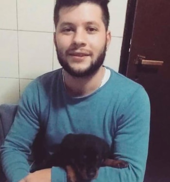 Fernando había conseguido su trabajo