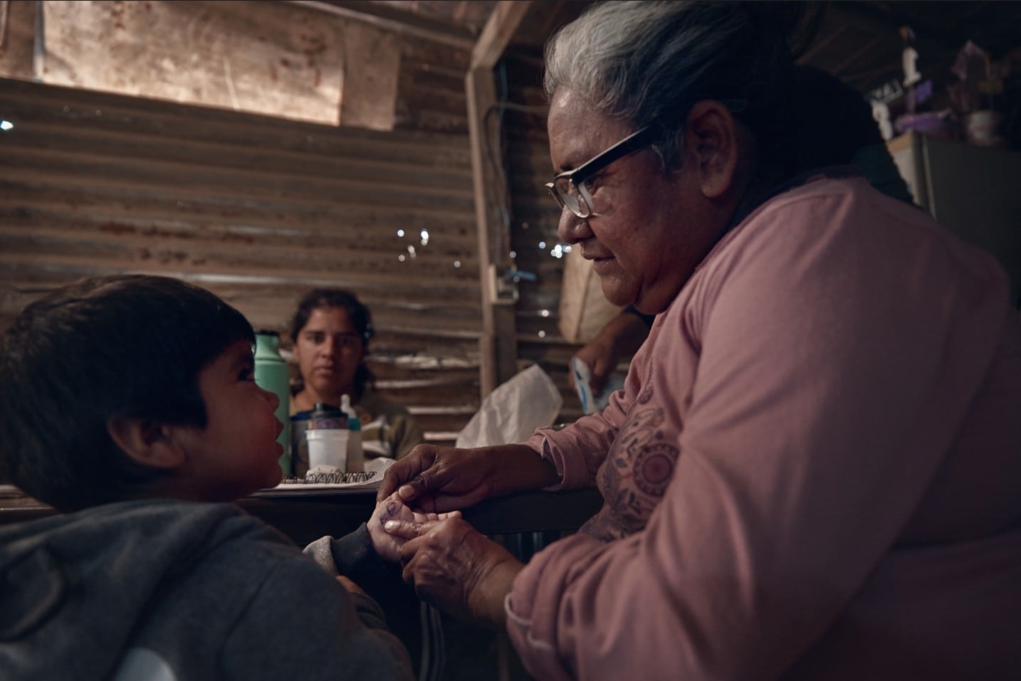 La cantidad de hogares en condición de pobreza se redujeron en 2025, según Unicef