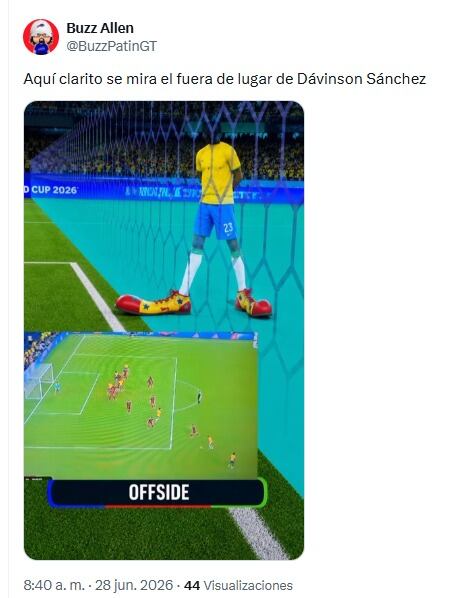 La repetición en pantalla mostró una diferencia mínima y la anulación del gol generó reclamos en la tribuna - crédito @BuzzPatinGT/X