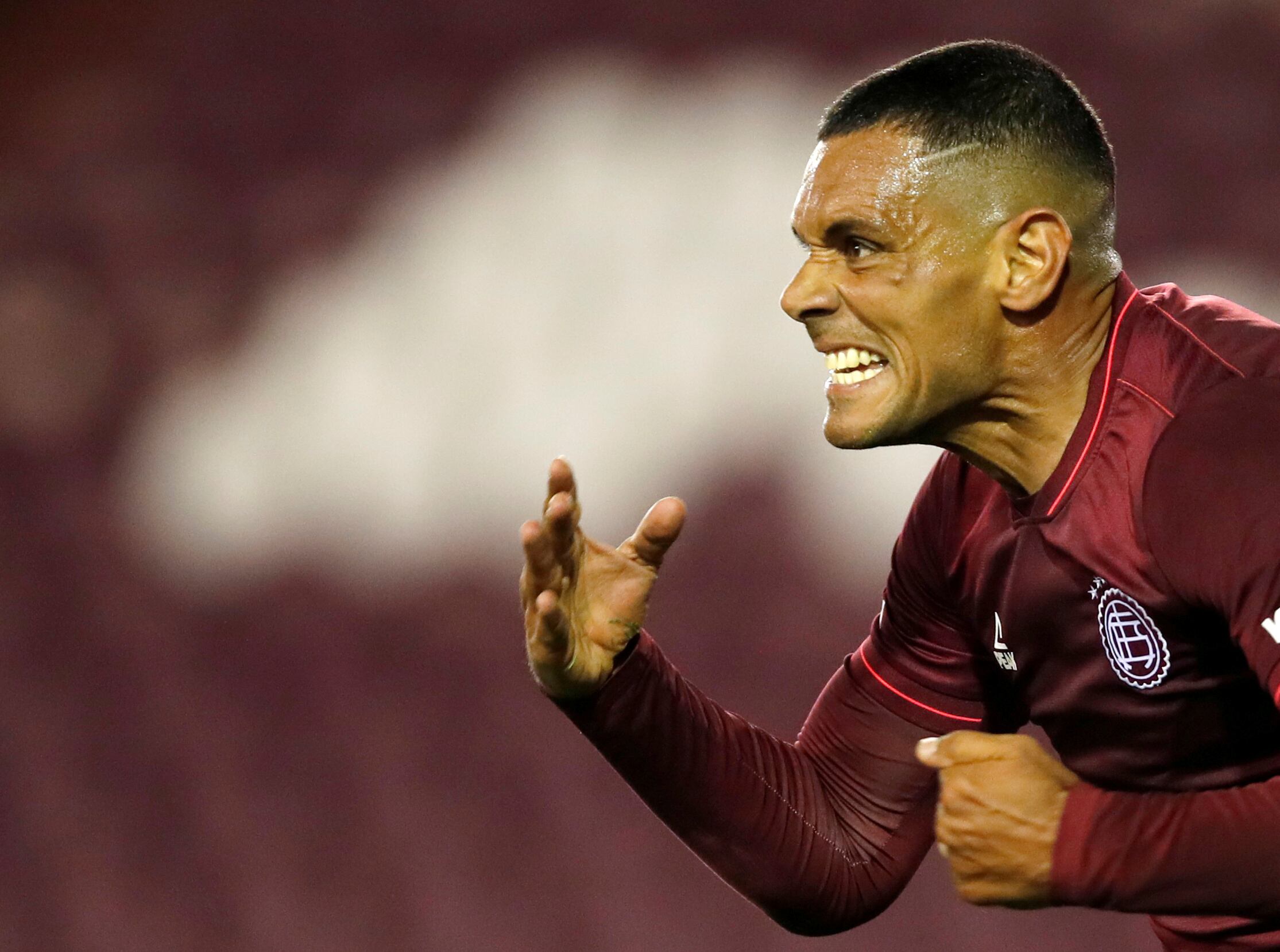 El máximo ídolo de Lanús volverá al fútbol