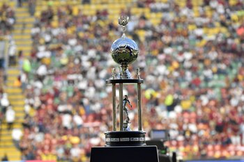 Este es el trofeo que