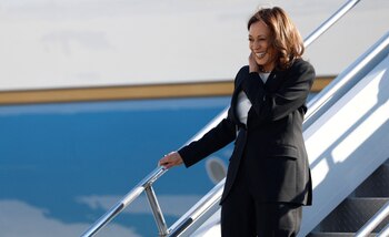 Harris inicia un viaje de dos días a Wisconsin y Michigan (REUTERS/Evelyn Hockstein)