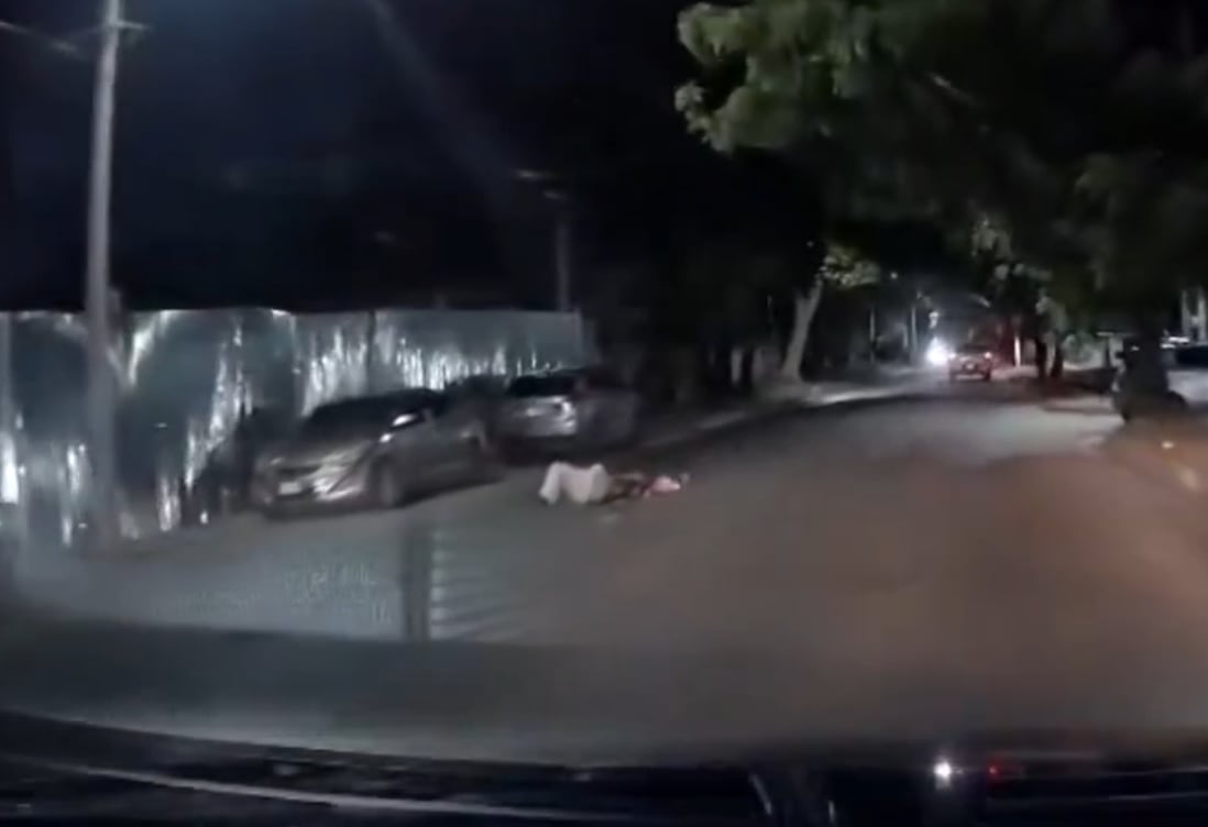 Un peatón resultó lesionado en un atropello ocurrido en la calle antigua a La Unión, en San Miguel, y el conductor huyó sin auxiliar a la víctima. (Foto cortesía redes sociales)