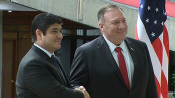 Pompeo presiona a Venezuela y