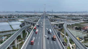 El calentamiento global amenaza la vida útil de puentes y presiona la infraestructura logística
