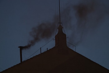 Fumata negra en la primera