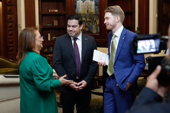 La administración de Nasry Asfura anuncia que la conectividad es clave para reducir desigualdades y generar igualdad de oportunidades educativas. (Foto: Casa Presidencial)
