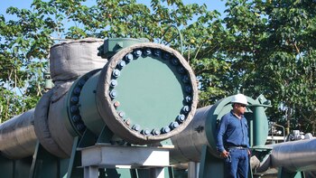 Desmantelar el bloque petrolero de