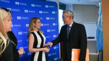 Fabiola Yáñez se reunió con la Unesco para coordinar y fortalecer acciones globales contra el bullying