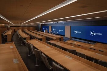 Según el plan trazado, una