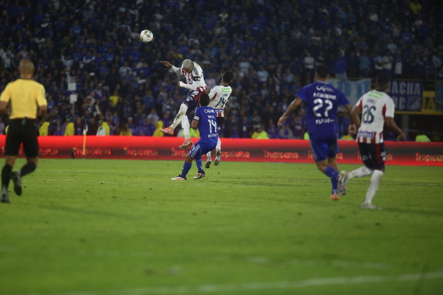 Millonarios llega con la obligación de volver a convencer a su público tras la dura caída en el debut ante Atlético Bucaramanga y una pretemporada mala tras perder ante Universitario del Perú y Colo-Colo de Chile-crédito Lina Gasca/Colprensa