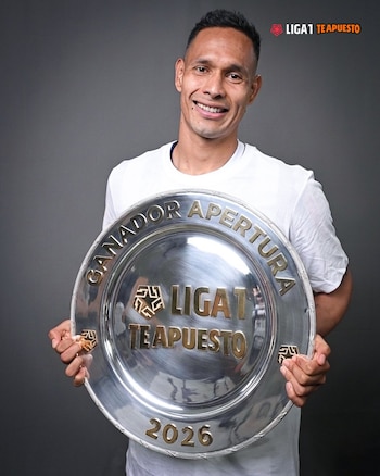 Renzo Garcés, ganador del Torneo Apertura de la Liga 1 2026.