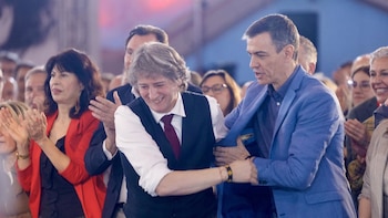 Sánchez promete "todos los recursos