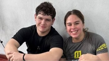 Volvían del gimnasio y murieron al chocar contra un camión en Corrientes: tenían 17 y 18 años