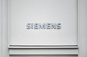 Logo de la empresa industrial alemana Siemens AG. EPA/CHRISTIAN BRUNA/Archivo
