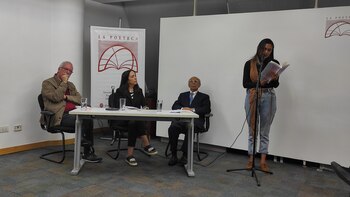 La literata infantil y poeta