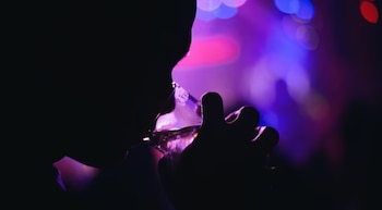 Padres de familia indignados por