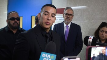 Daddy Yankee pide "desacato" contra