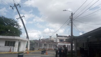 Poste caído en Villavicencio.