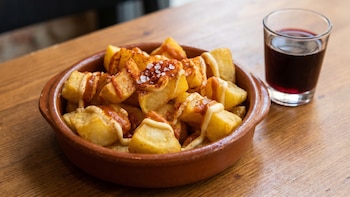 Receta clásica de papas españolas crocantes, rápida y fácil