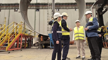Una delegación diplomática de Panamá visita la Zona Franca para "conocer su potencial industrial y logístico"