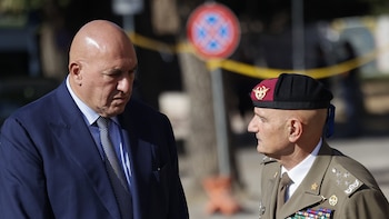 Italia confirma daños en un avión de combate en ataques hutíes contra Taif